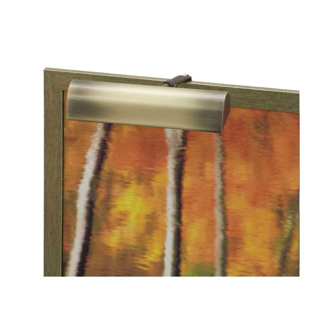 Traditional 8" Antique Brass Picture Light